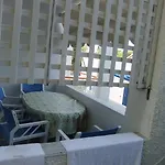 Tatsis شقة